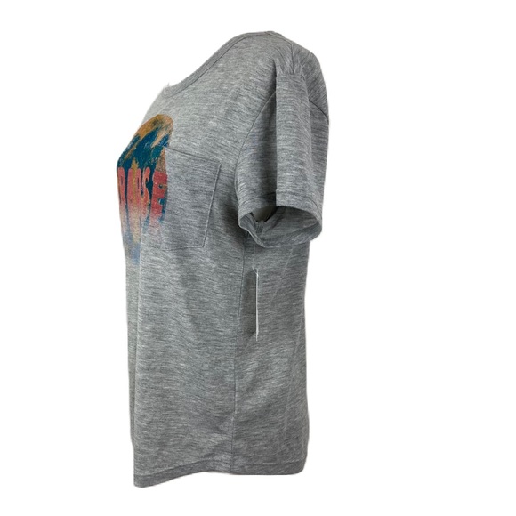 Jessica Simpson Women's Harlow Pocket Graphic Tee M NWT - Picture 8 of 17